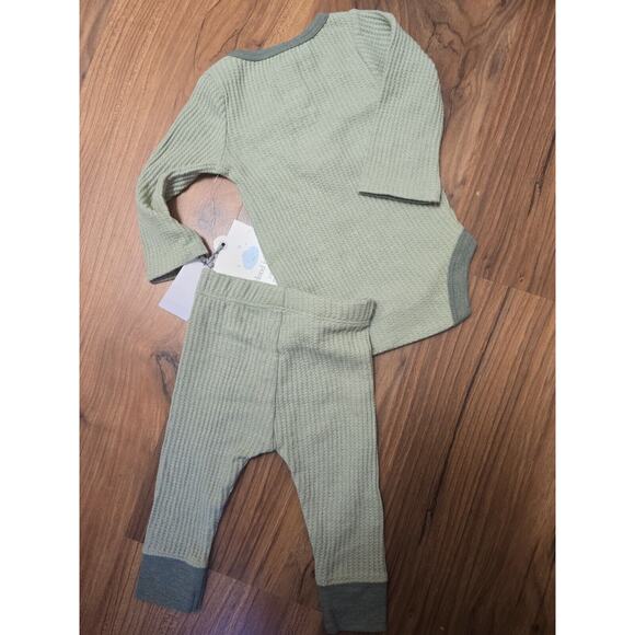 Cloud Island Newborn Outside Thermal Long Sleeve 2 Pieces Waffle Knit Green - Picture 5 of 7